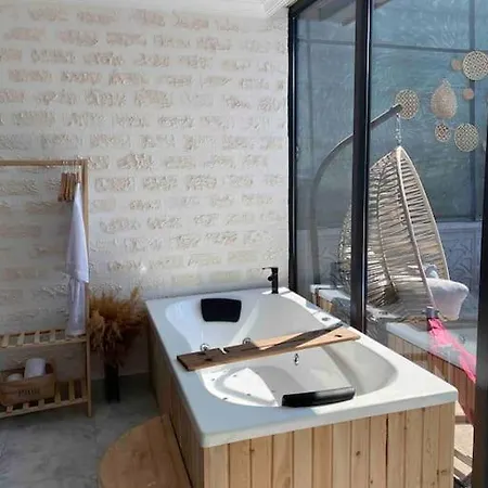 Crystal De-luxe فتحية